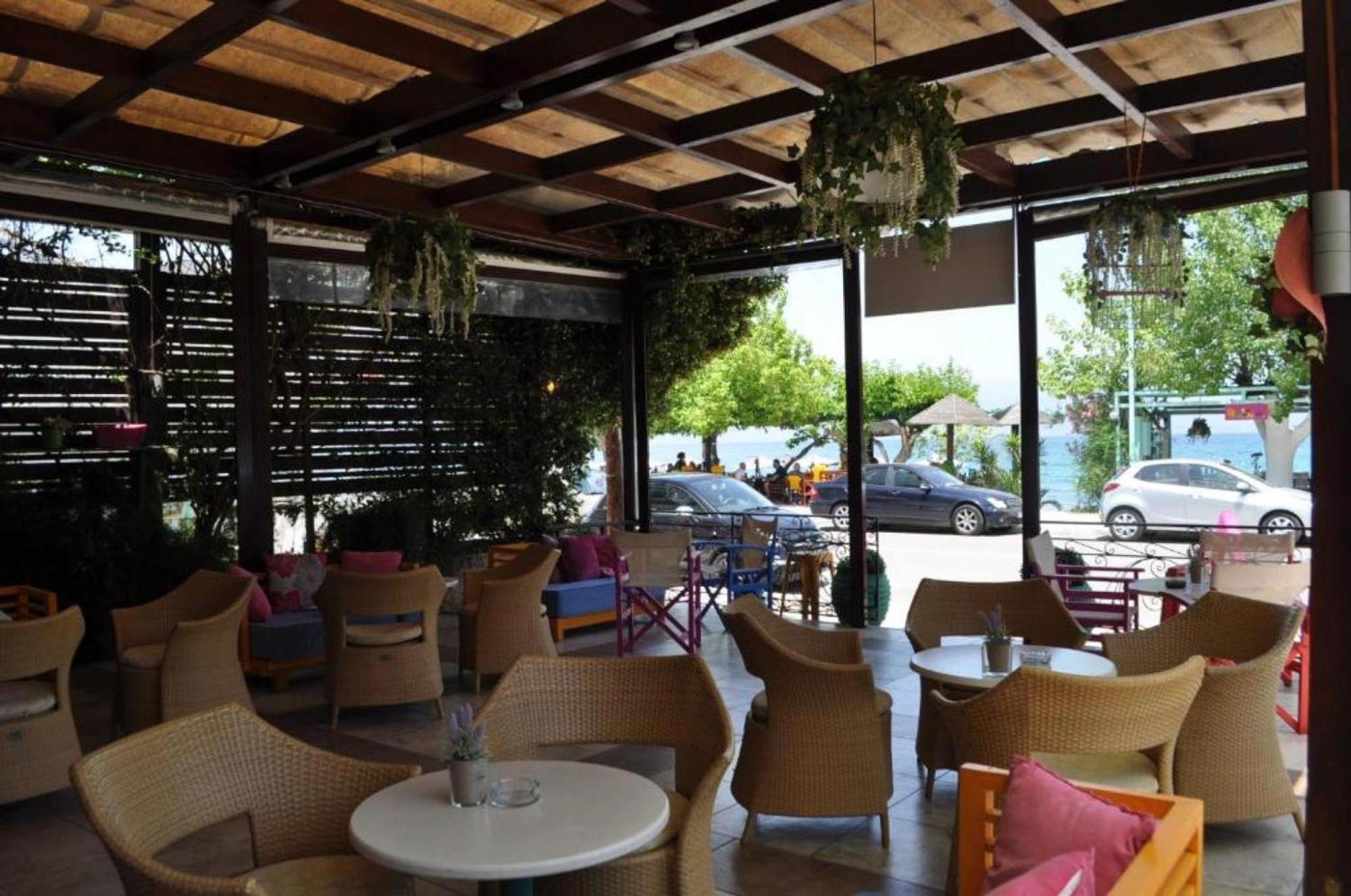 Apartment Okeania Seafront In