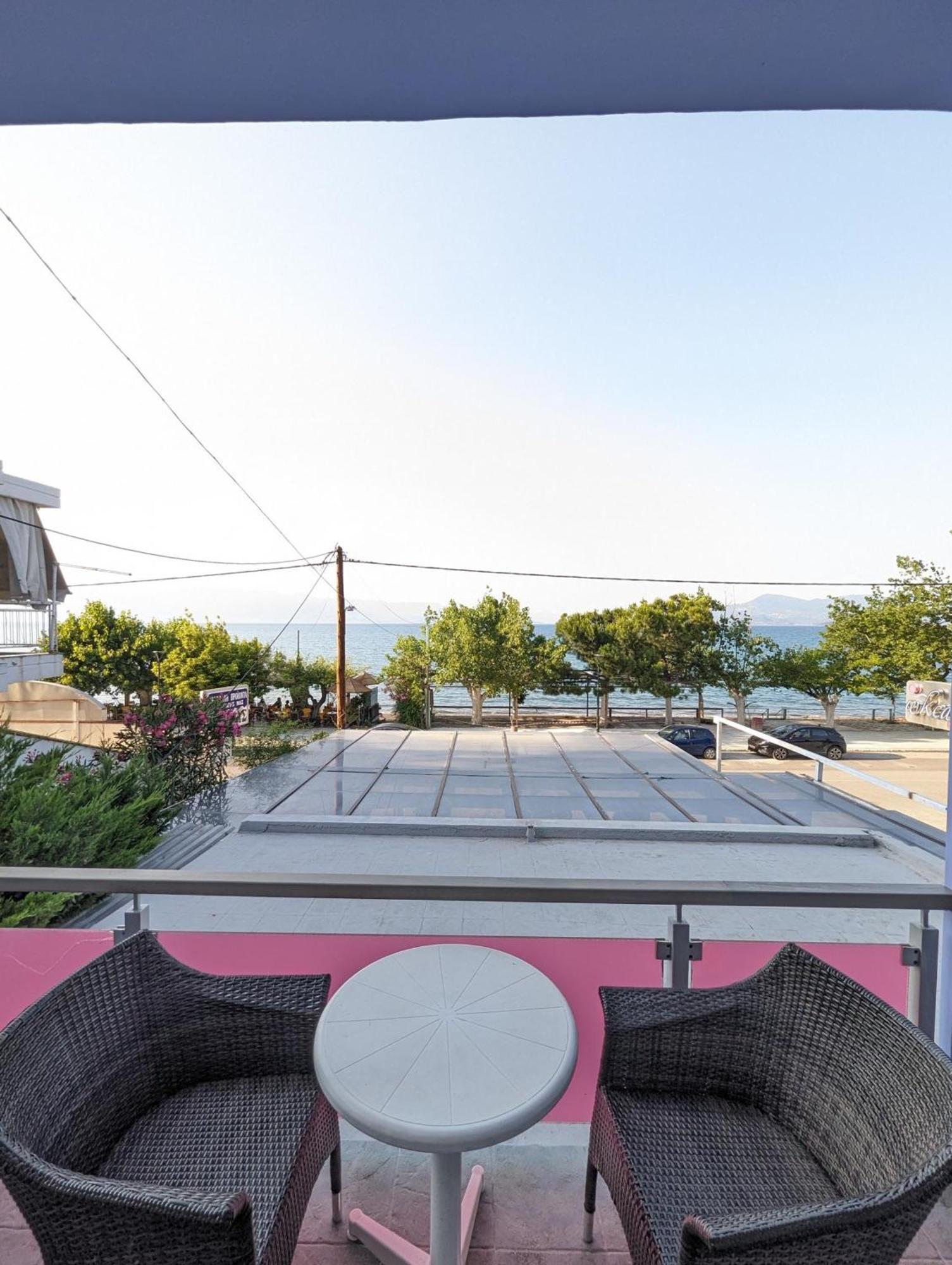 Appartement Okeania Seafront In Kamena Vourla