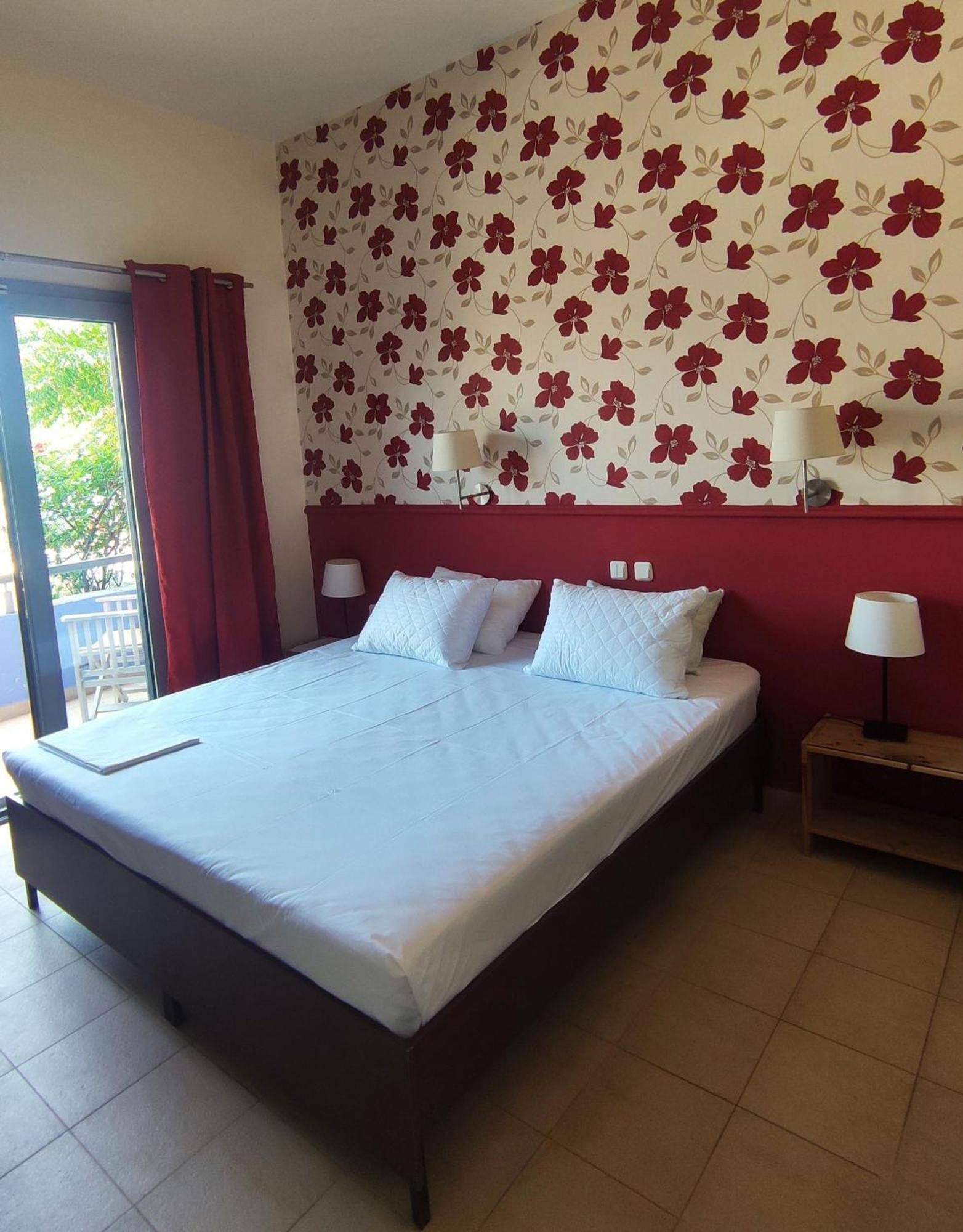 Appartement Okeania Seafront In